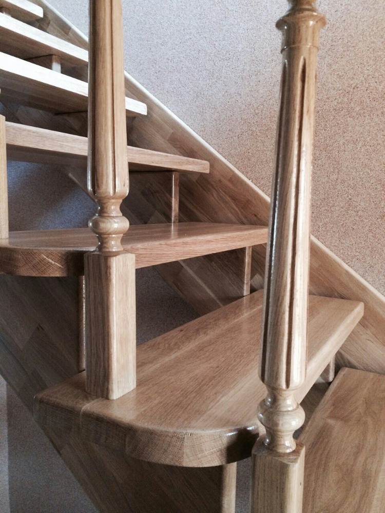 Montáž dubového schodiště 